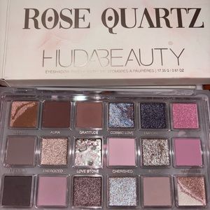 Huda Rose Quartz Palette